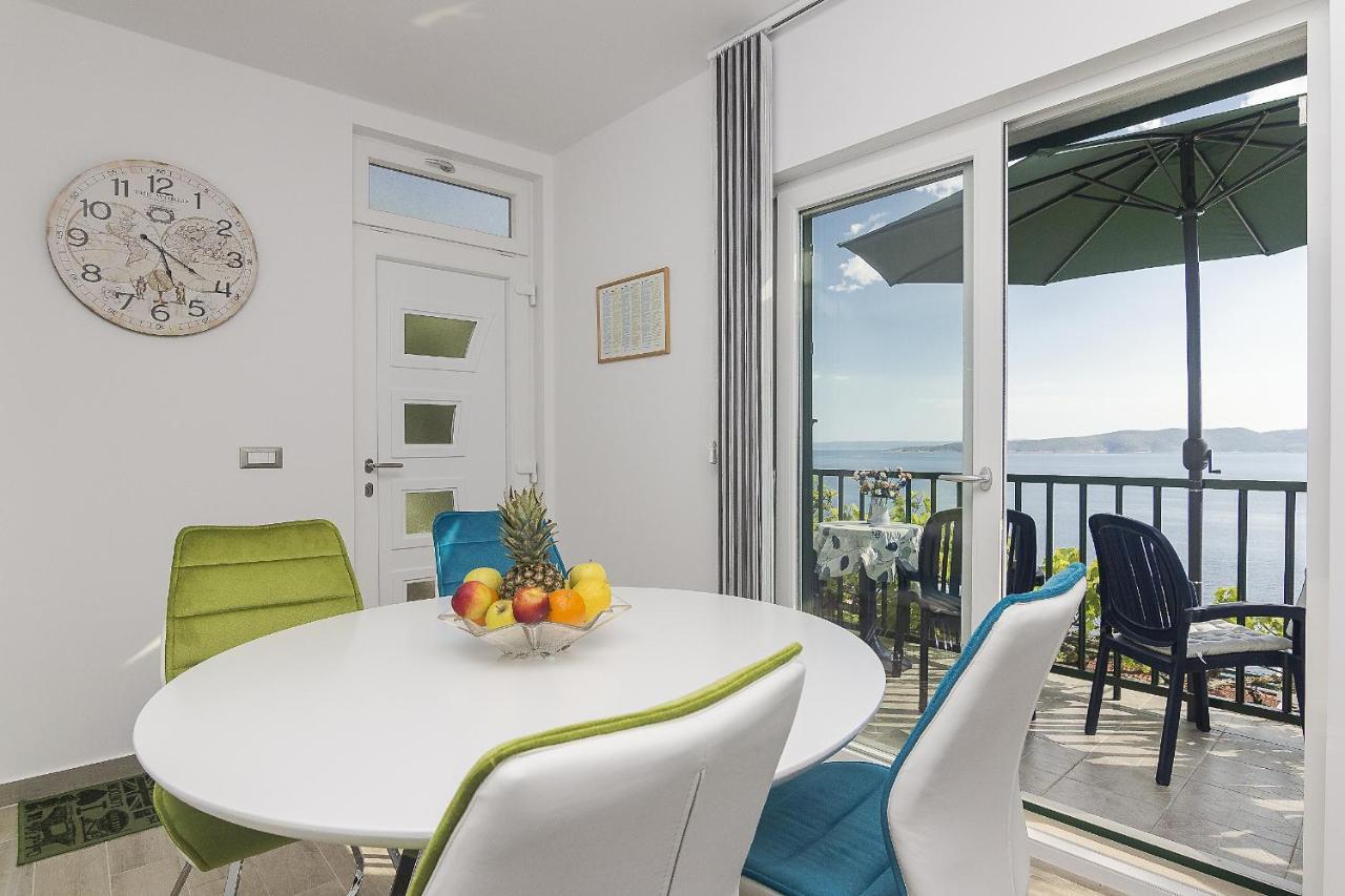 Apartments With A Parking Space Brela, Makarska - 11687 Exterior photo
