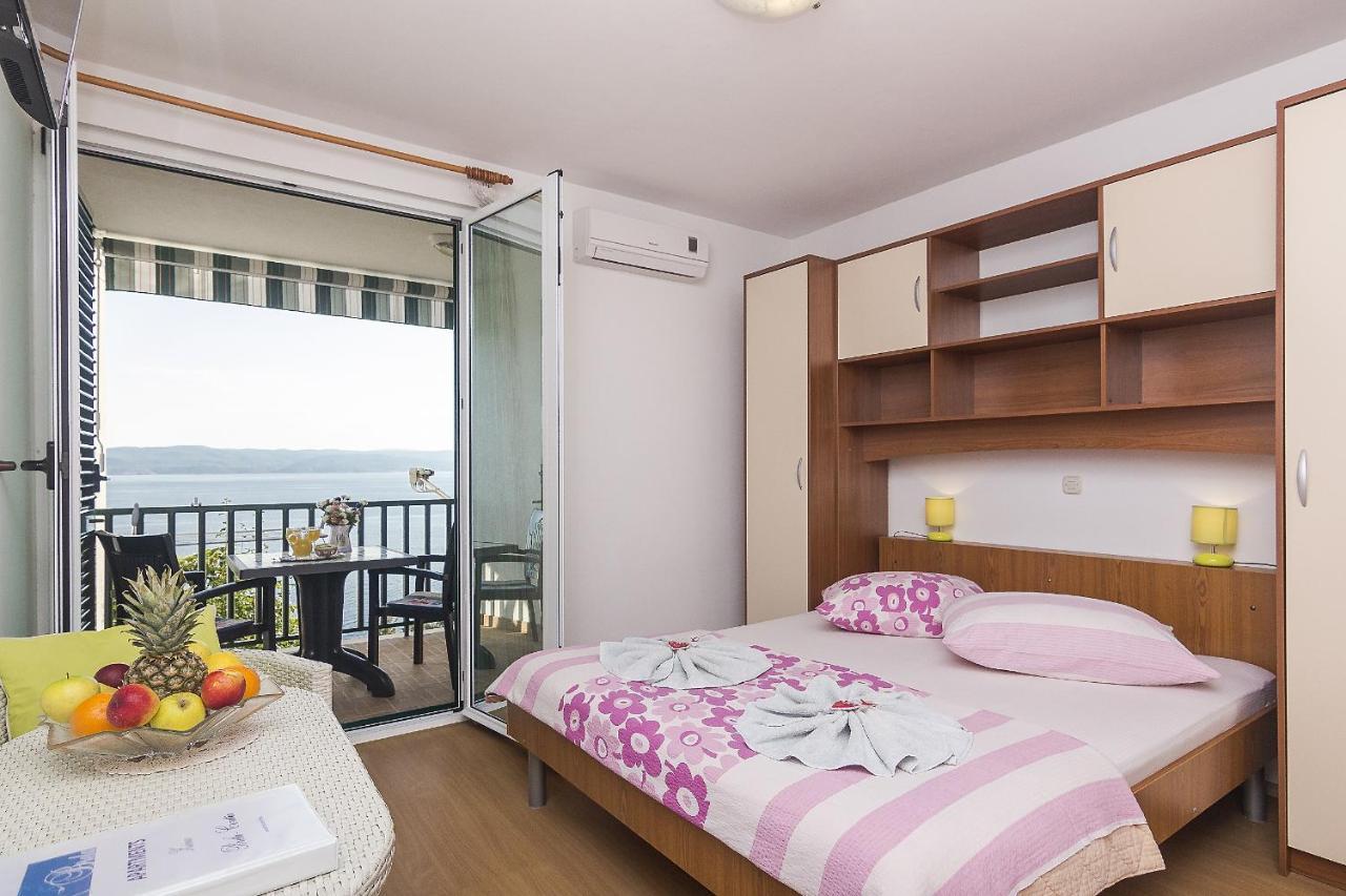 Apartments With A Parking Space Brela, Makarska - 11687 Exterior photo