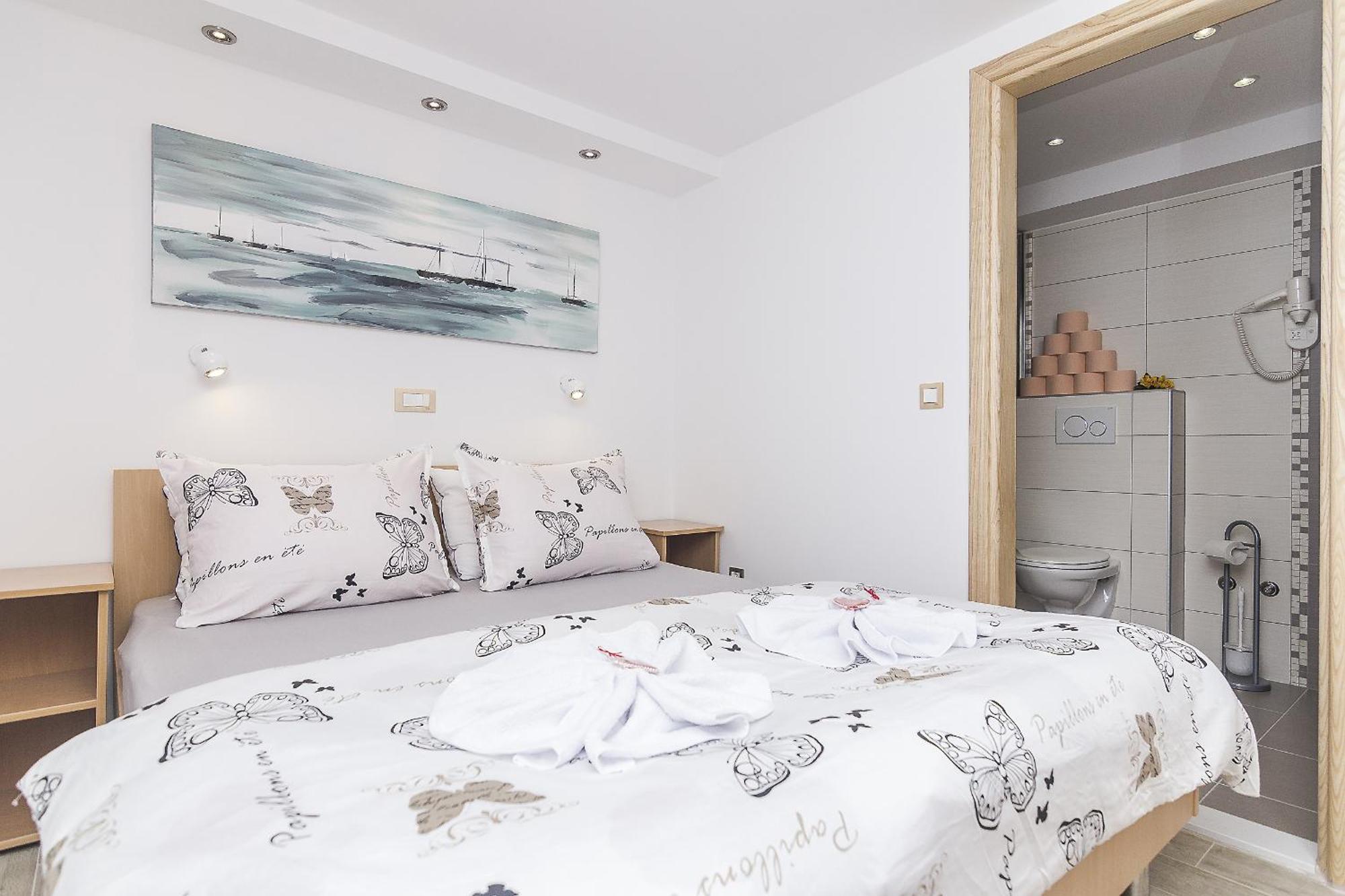 Apartments With A Parking Space Brela, Makarska - 11687 Room photo